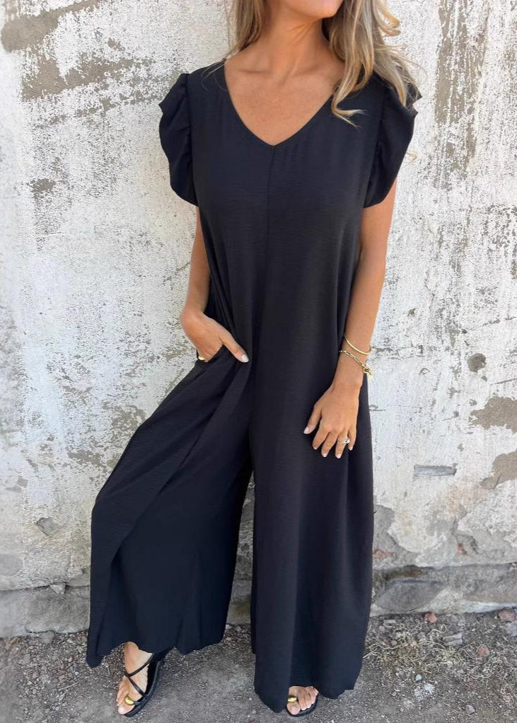 Women's Sleeveless Jumpsuit with V-Neck and Pockets