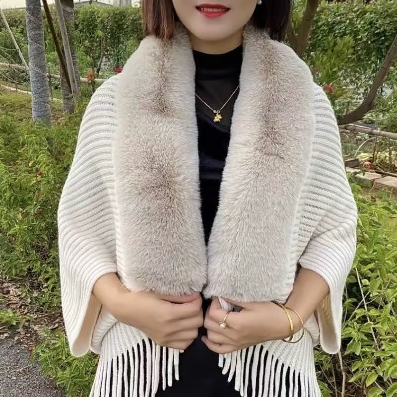 Large Knitted Scarf for Women | Ideal for the Fall-Winter Season
