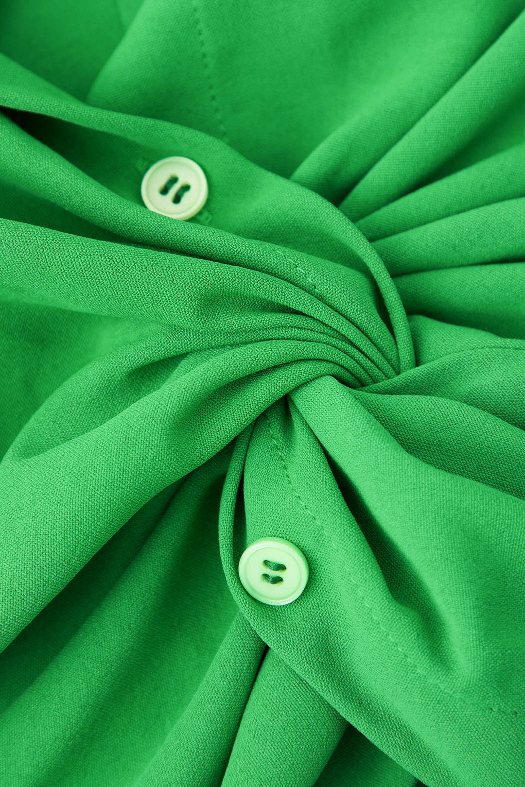 Viridis - Modern Twist Style Women's Cropped Shirt