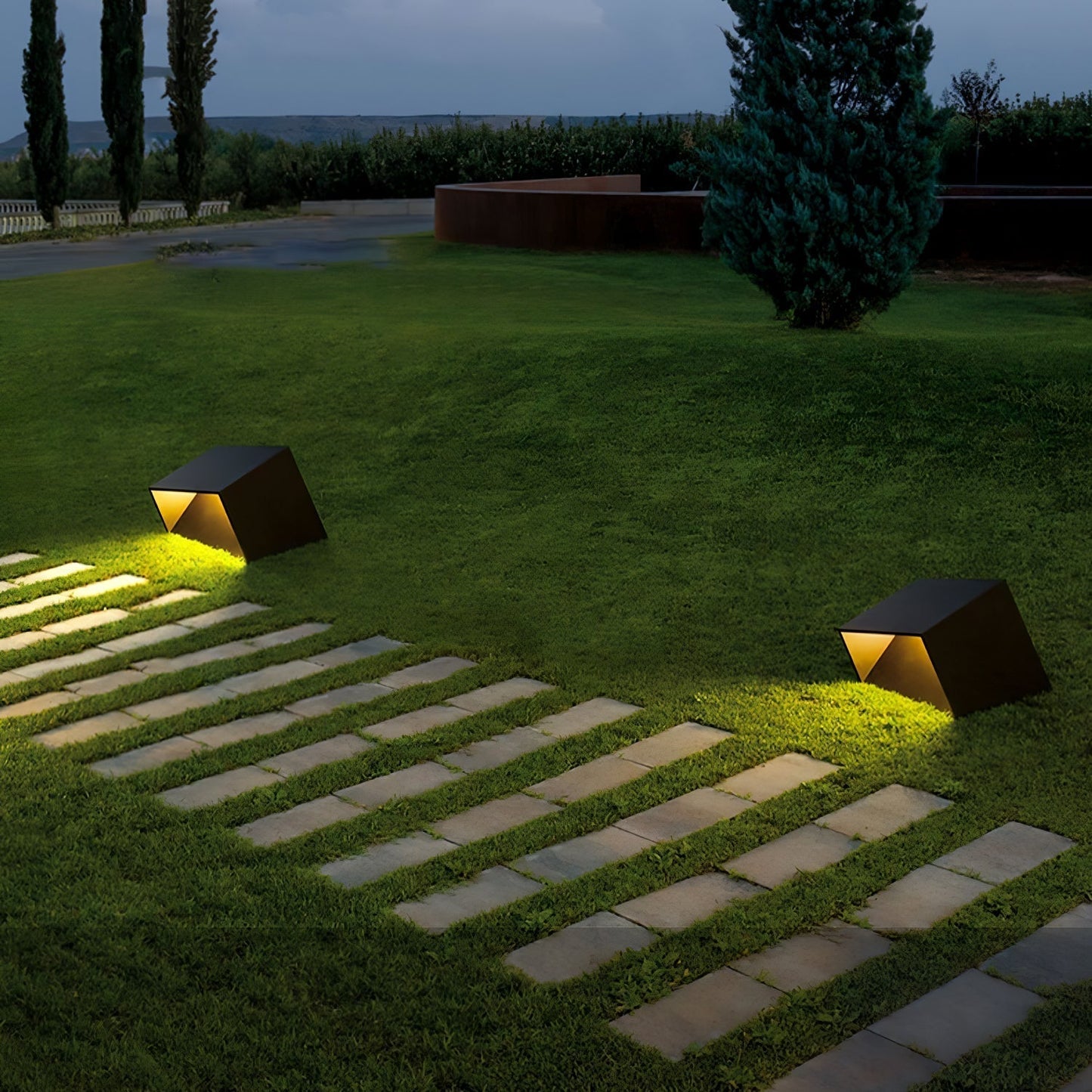 Cube Garden Solar Outdoor Light Compact Design | Integrated LED | Stainless Steel | IP65 Waterproof Patio & Lawn Lighting