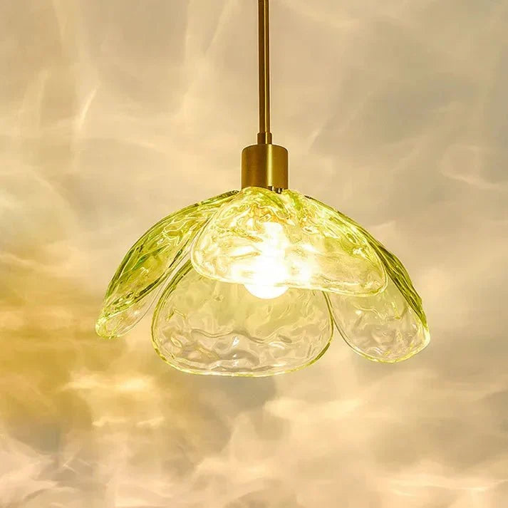 Creative Flower Petal Bedside Lamp