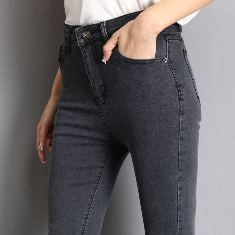Women's Jeans Skinny Fit - Fashionable and Universal