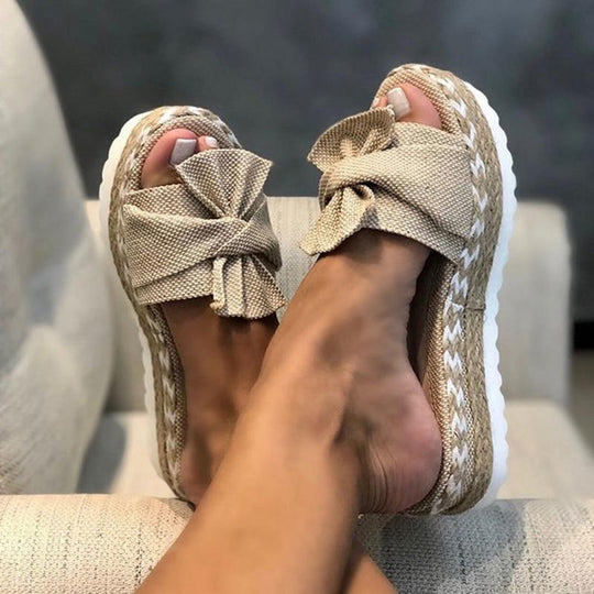 Women's summer sandals with bow on platform