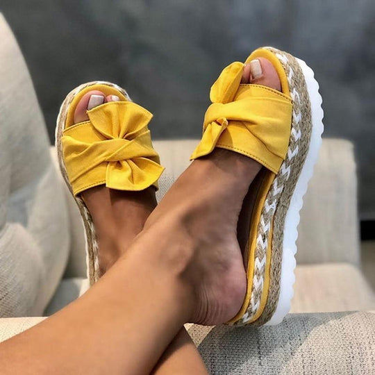 Women's summer sandals with bow on platform