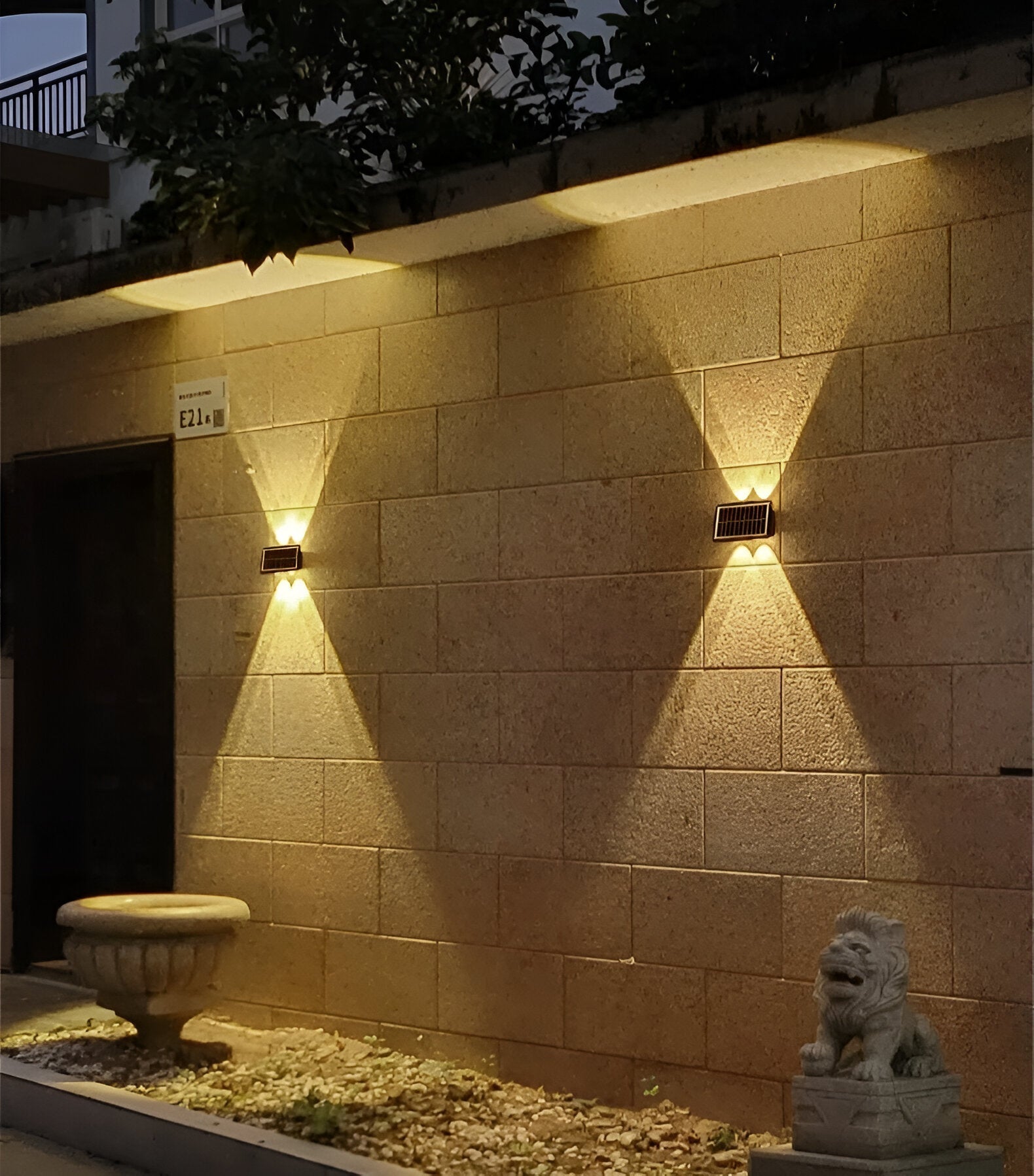 Auristia Solar LED Wall Lamp Up & Down | Waterproof Outdoor Wall Light | IP65 Wireless Facade Lighting