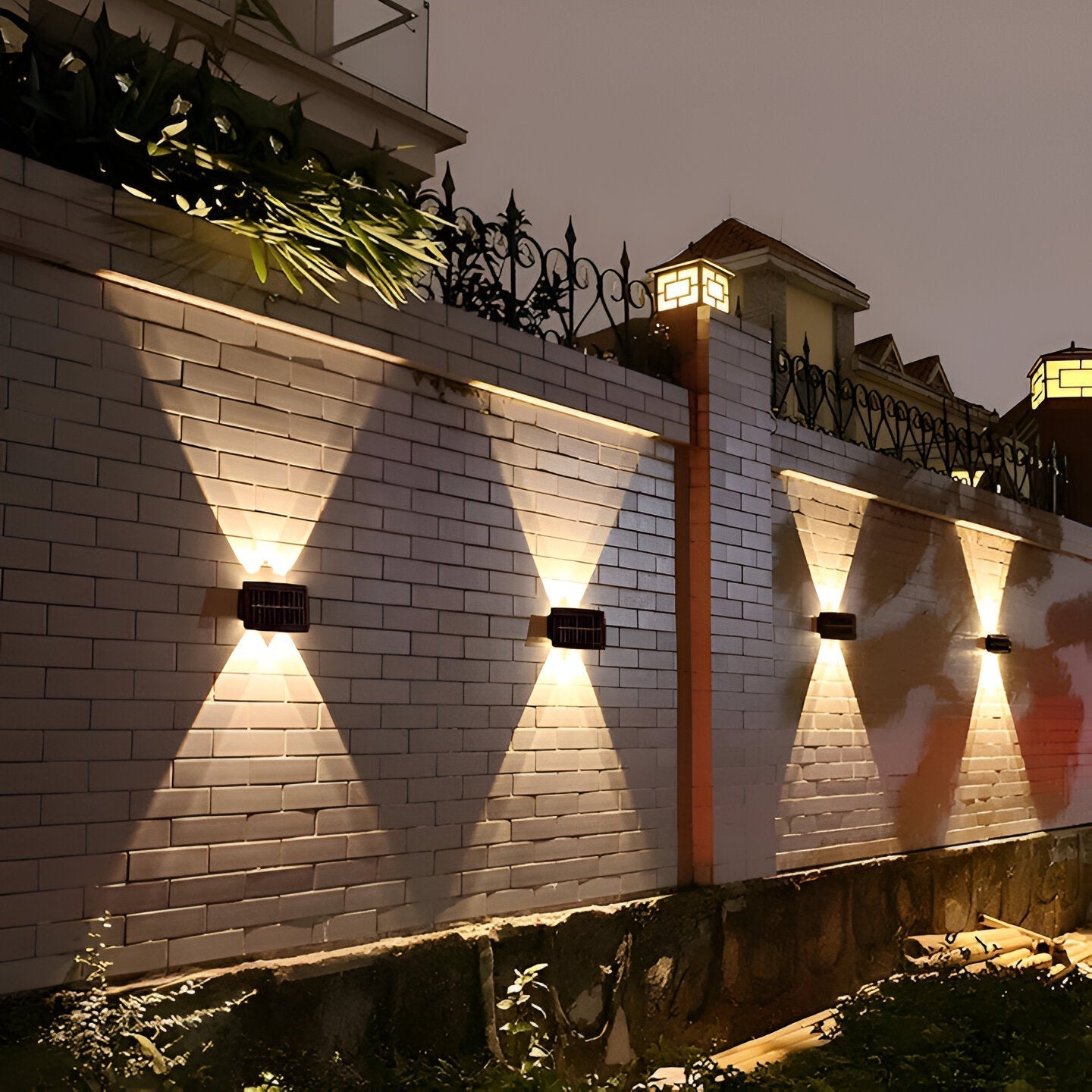 Auristia Solar LED Wall Lamp Up & Down | Waterproof Outdoor Wall Light | IP65 Wireless Facade Lighting