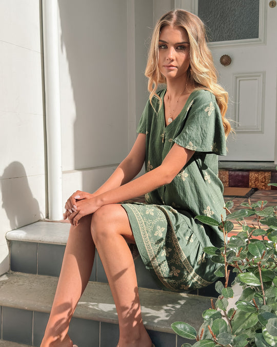 Vrouw | Jurk | V-Hals | Korte Mouwen | Zijzak | Knie Lengte | Print