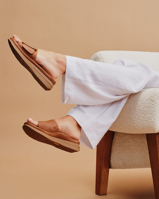 Dames | Sandaal | Kelby Tan | Gespsluiting | Comfortabel | Casual Stijl