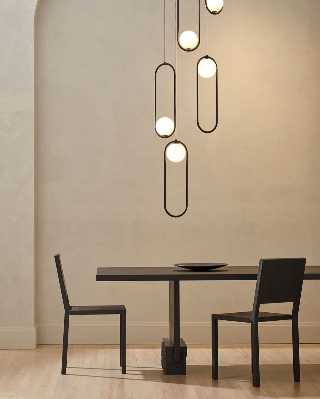 Mila Pendant Lamp Modern Glass Design | Elegant Hanging Ceiling Light | Metal Frame | E14 LED Edison Bulb | Oval & Round Sizes