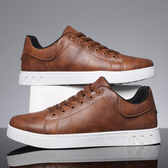 Men's Low Casual Sneakers with Lace-Up Closure and White Sole