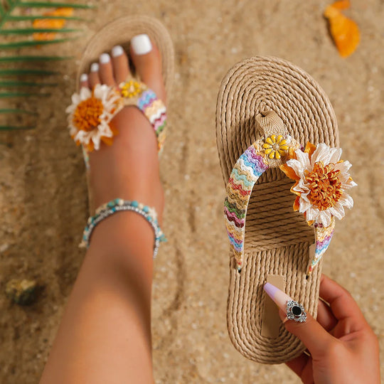 Women's sandals on espadrille sole with floral accents