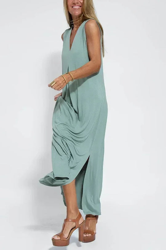 Airy sleeveless maxi dress with a V-neck