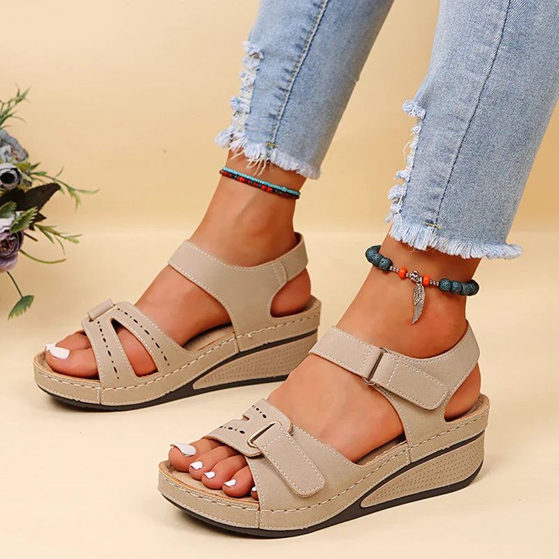 Women's platform sandals with adjustable straps