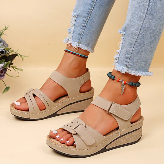 Women's platform sandals with adjustable straps