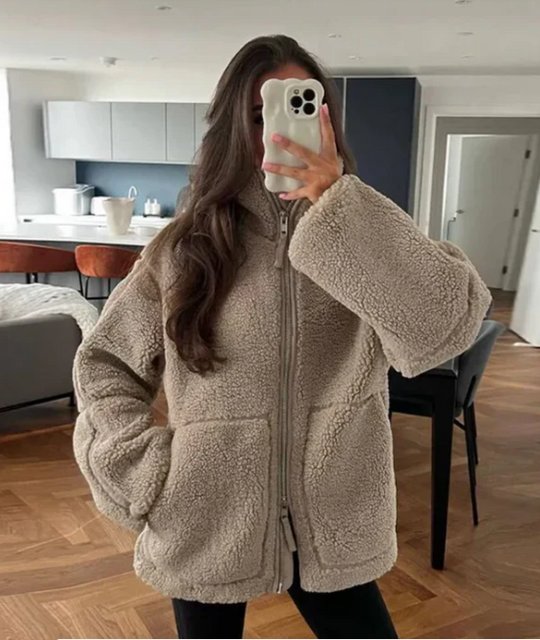 Women's Oversized Fleece Jacket with Zipper and High Collar | Comfortable Plush Winter Coat