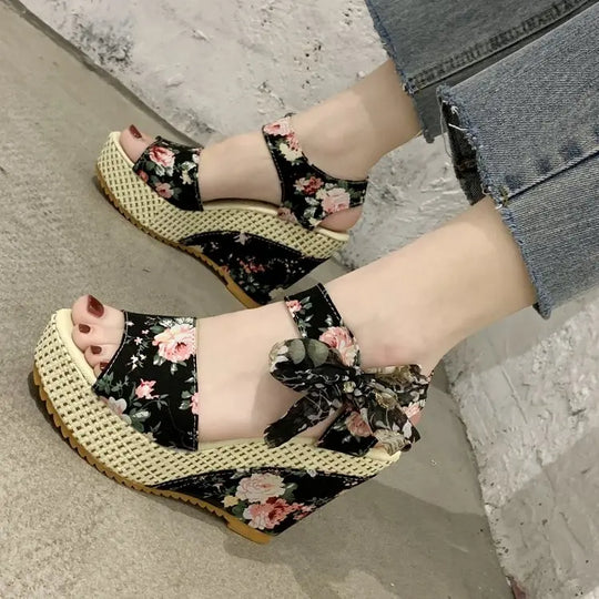 Women's Wedge Heel Sandals with Lace and Laces