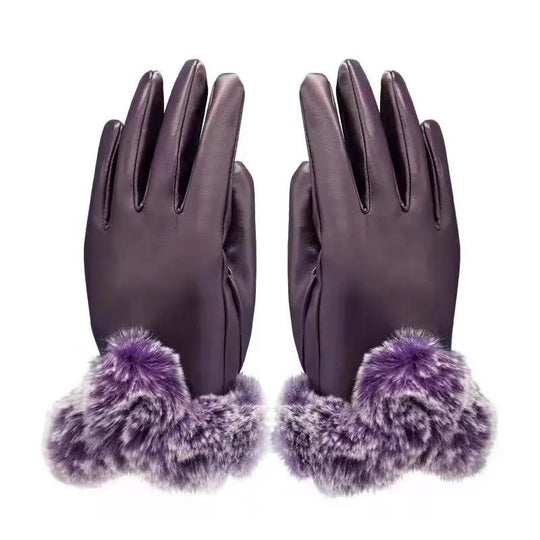 Winter Gloves with Faux Fur Trim for Women | Ideal for Cold Days