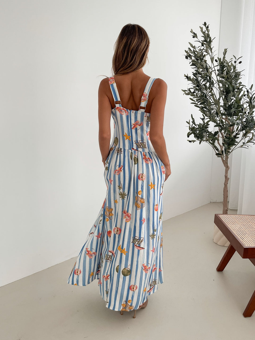 Dames | Uhura Jurk | Mouwloos | Vierkante Halslijn | Vloeiende Rok | Maxi Lengte