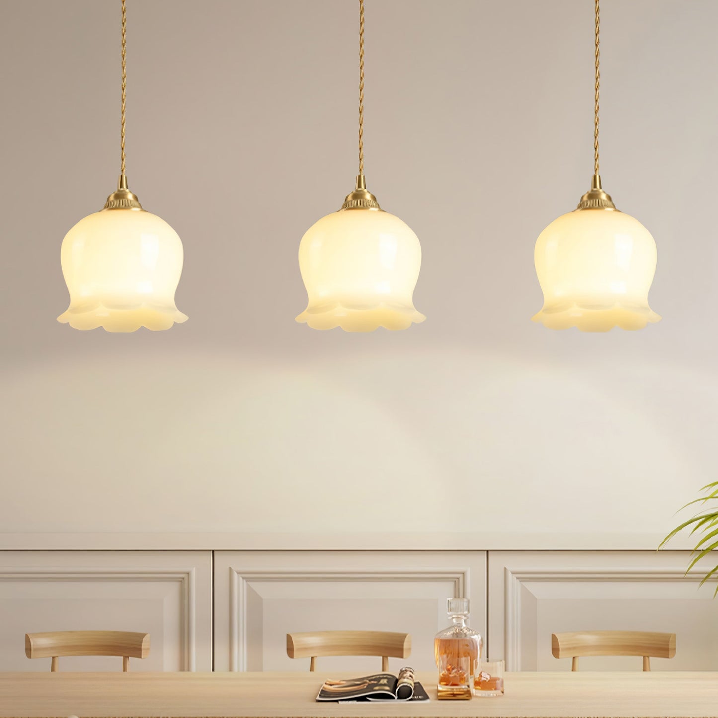 Valley Flower Pendant Lamp Floral Ceiling Light | Brass & Resin Design | E26/E27 Socket | Adjustable 150cm Hanging Cable
