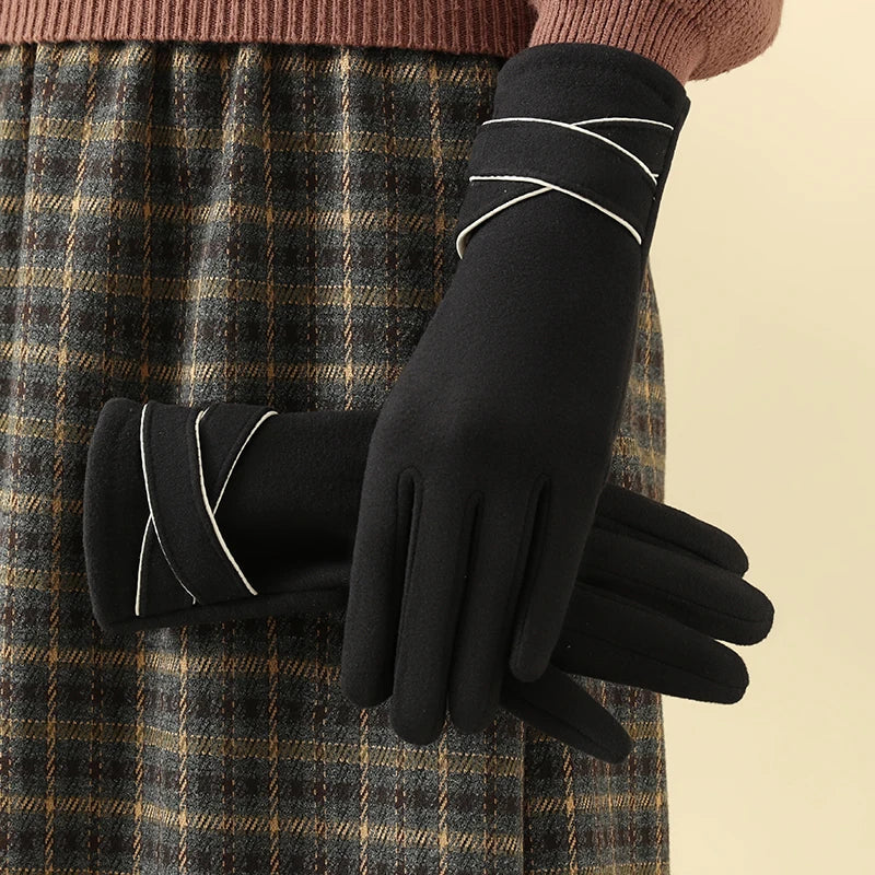 Women's Soft-Fit Gloves with a Slim Fit | Ideal for Winter Outdoor Activities