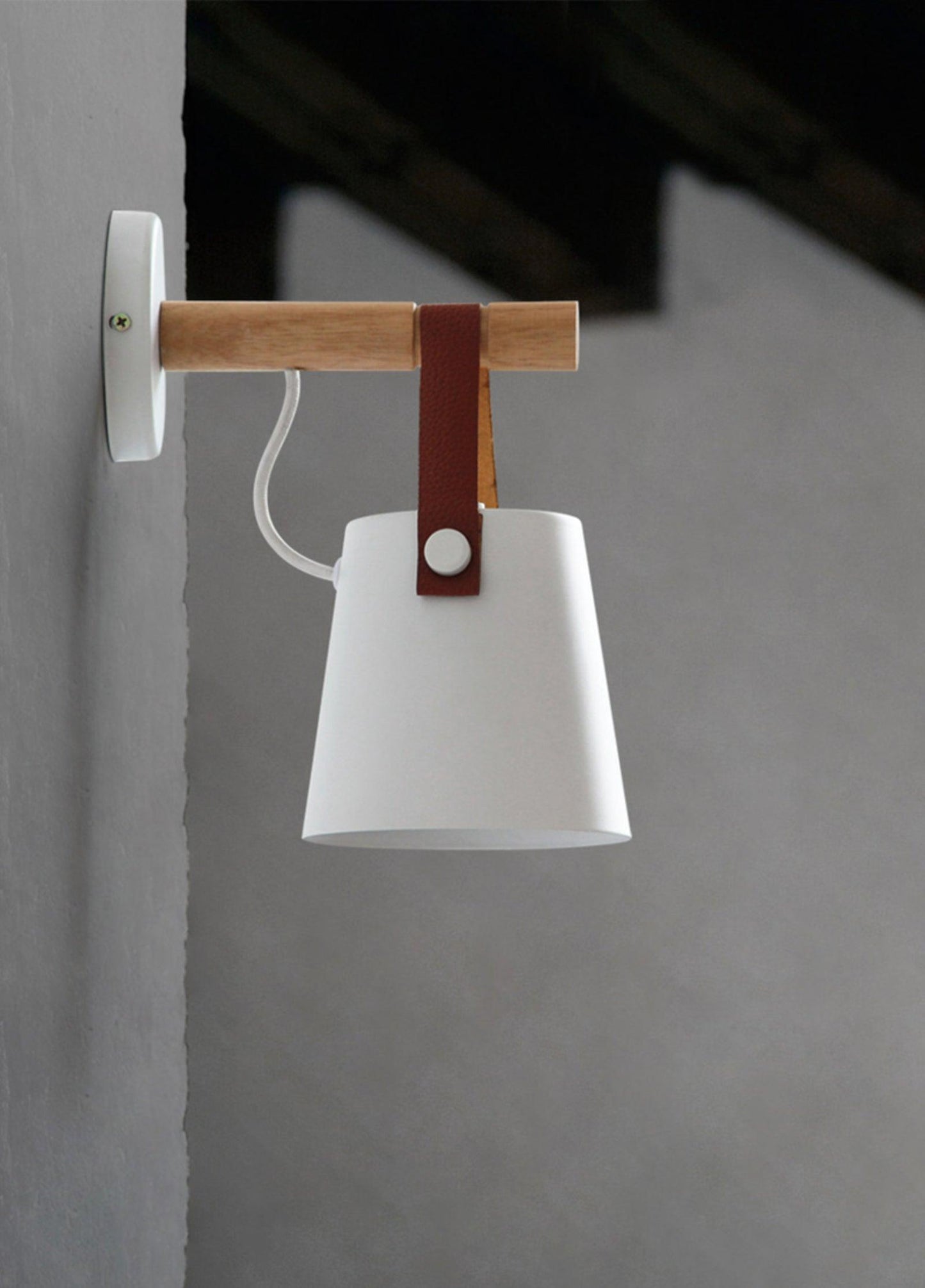 Scandinavian Wooden Wall Lamp Conical Design | Leather Strap Detail | E26/E27 LED Compatible | Modern Indoor Lighting