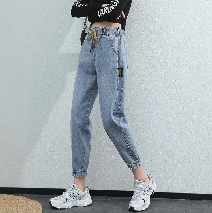 Fashionable Women's Jeans with Tie Belt