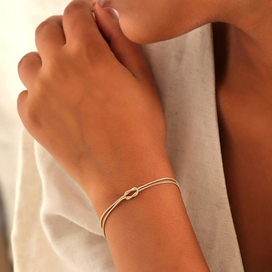Elegant Minimalist Love Knot Bracelet for Women 