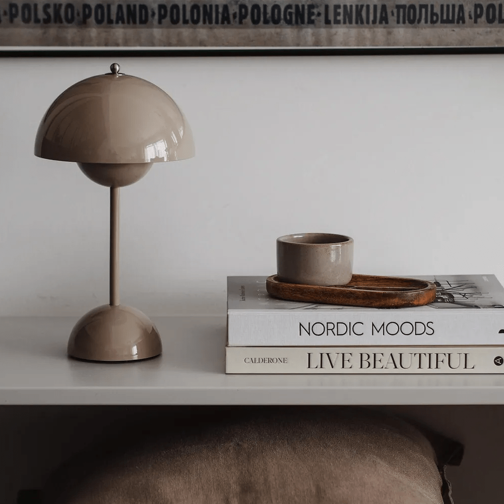 AuroraGlo™ LED Table Lamp