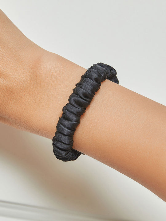 Arabelle - Delicate Stretch Design Women's Scrunchie