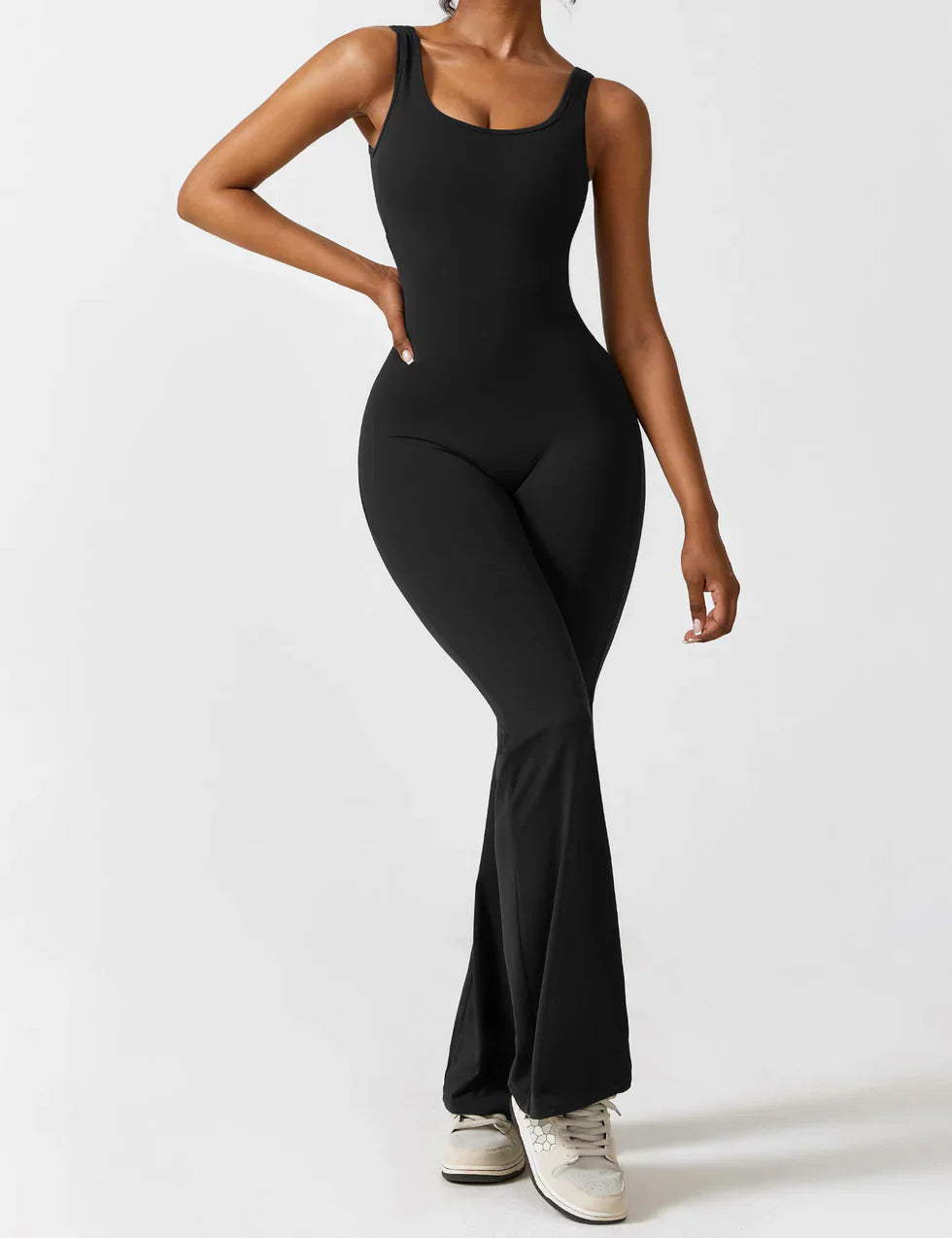 Women's Flared Jumpsuit with V-Back – Shaping &amp; Comfort for Every Day