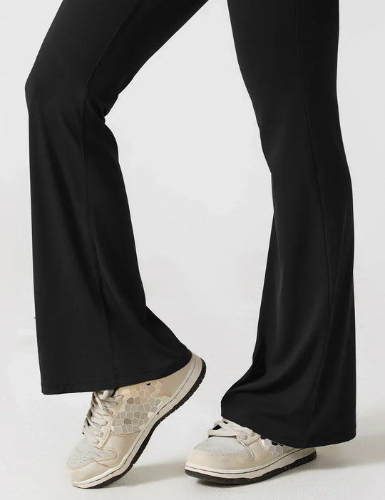 Women's Flared Jumpsuit with V-Back – Shaping &amp; Comfort for Every Day