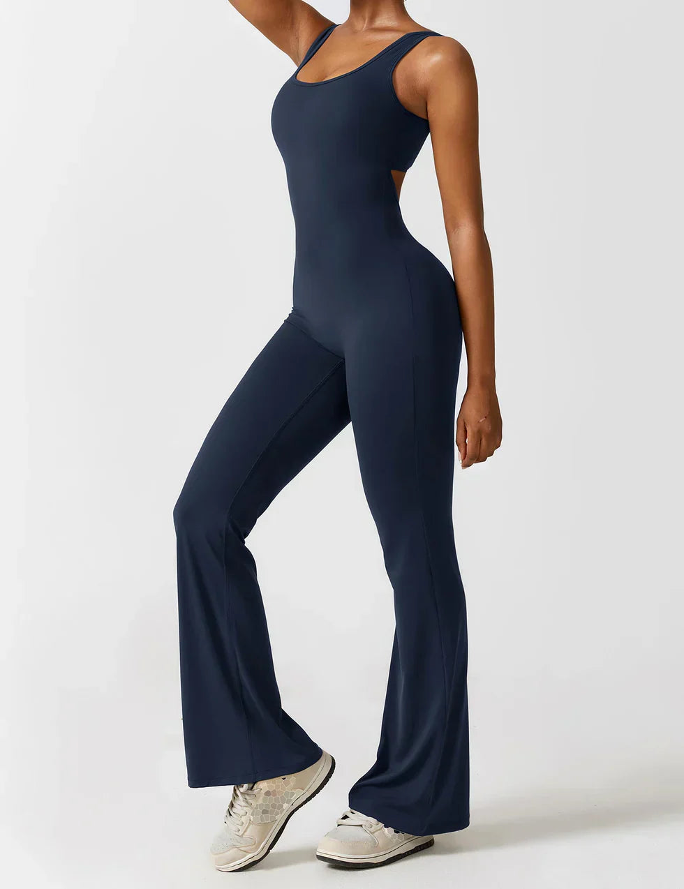 Women's Flared Jumpsuit with V-Back – Shaping &amp; Comfort for Every Day