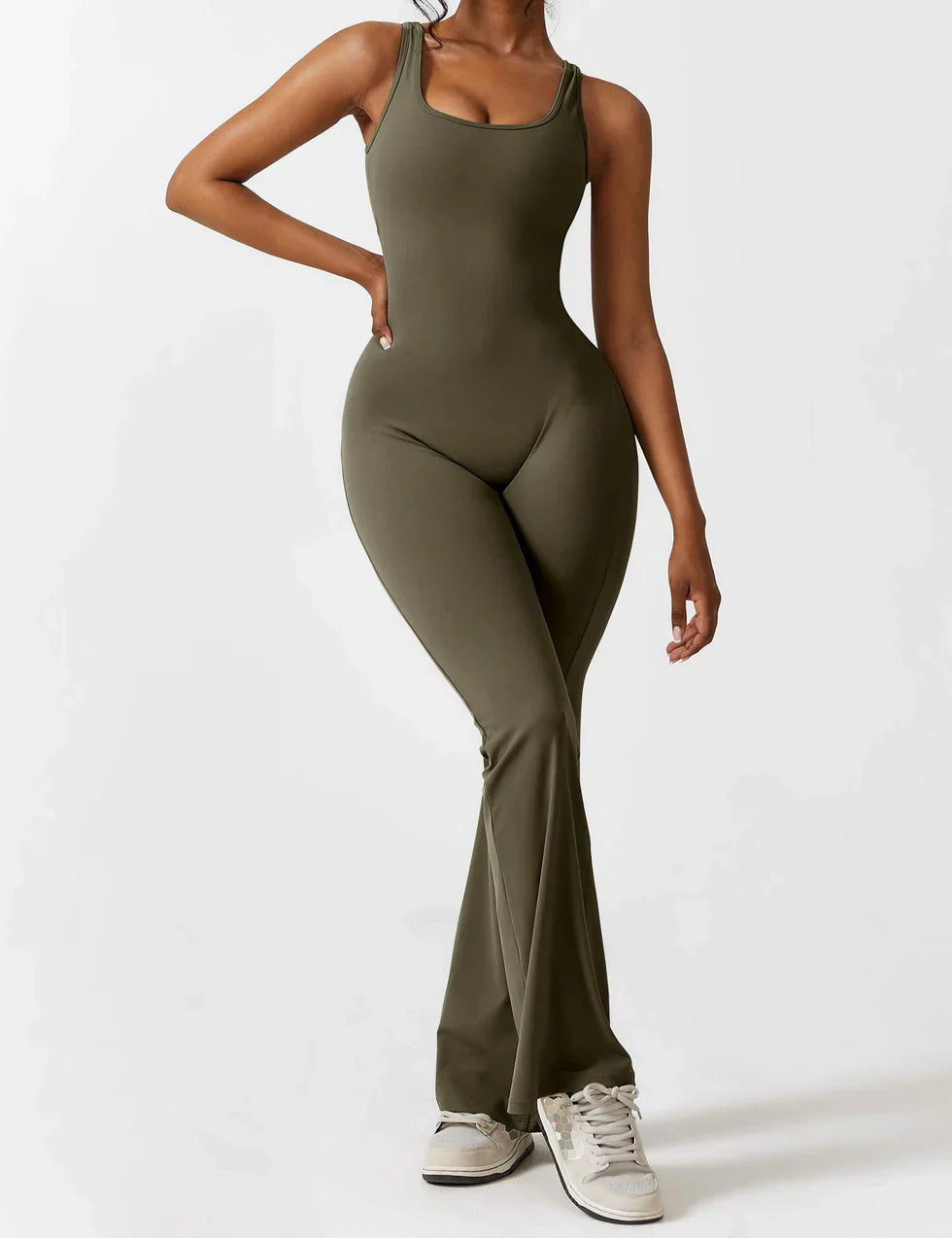 Women's Flared Jumpsuit with V-Back – Shaping &amp; Comfort for Every Day