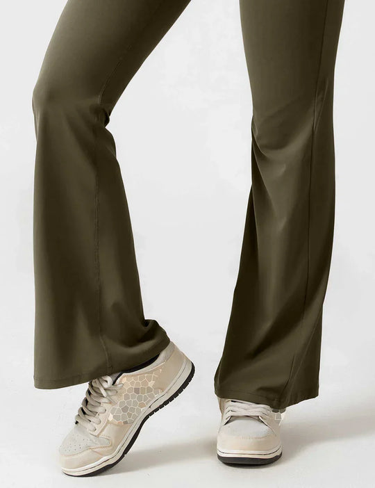 Women's Flared Jumpsuit with V-Back – Shaping &amp; Comfort for Every Day