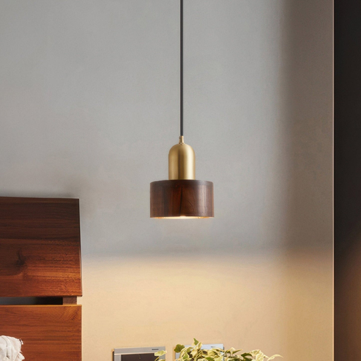 Cylinder Hanging Lamp Japanese Style | LED E27 | Brass & Walnut | Minimalist Indoor Pendant Lighting