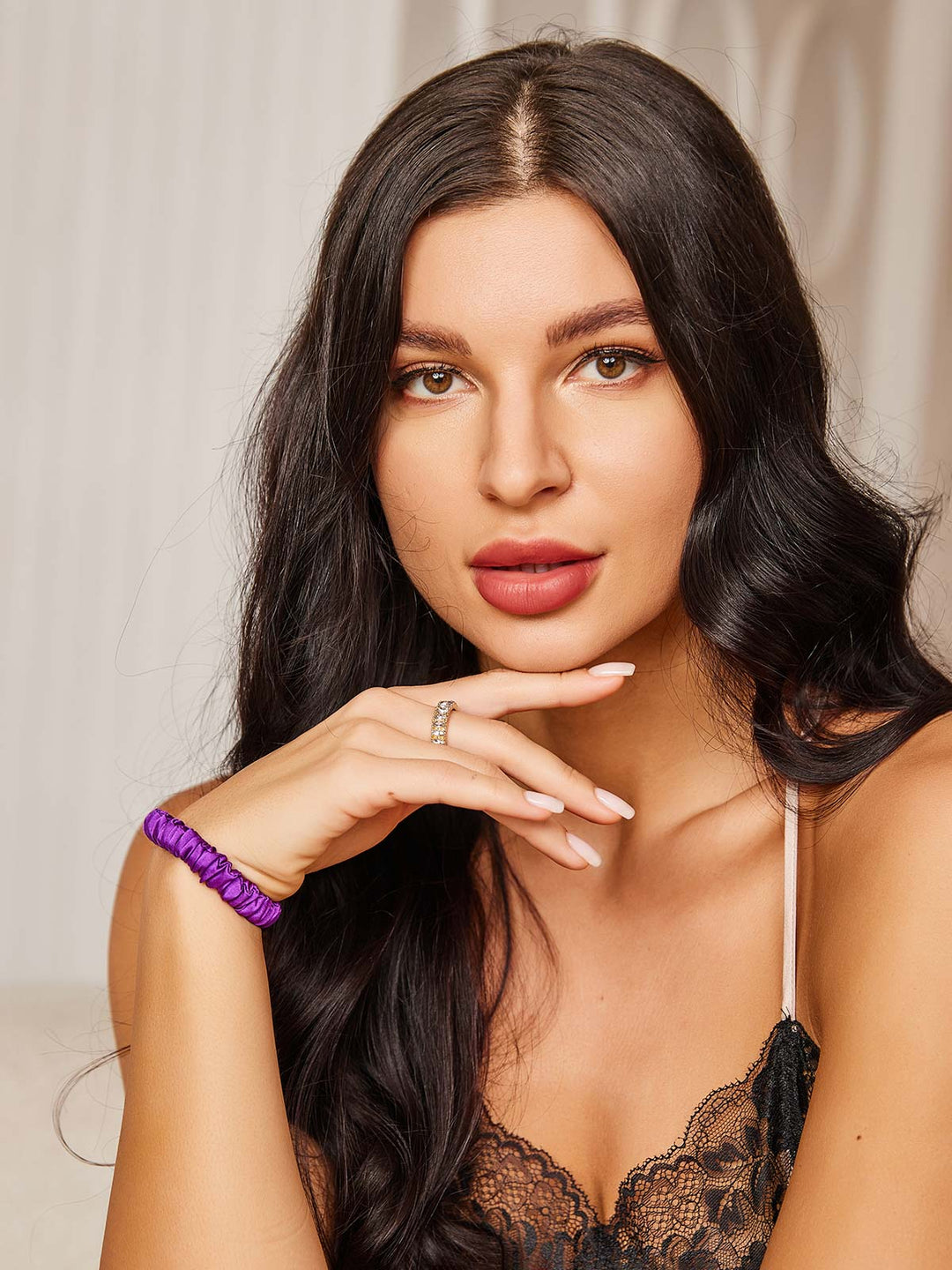 Arabelle - Delicate Stretch Design Women's Scrunchie