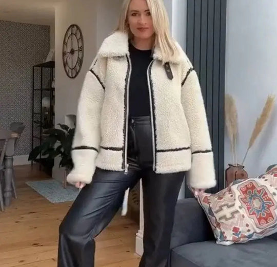 Ada - Elegant Relaxed Fit Winter Women's Coat