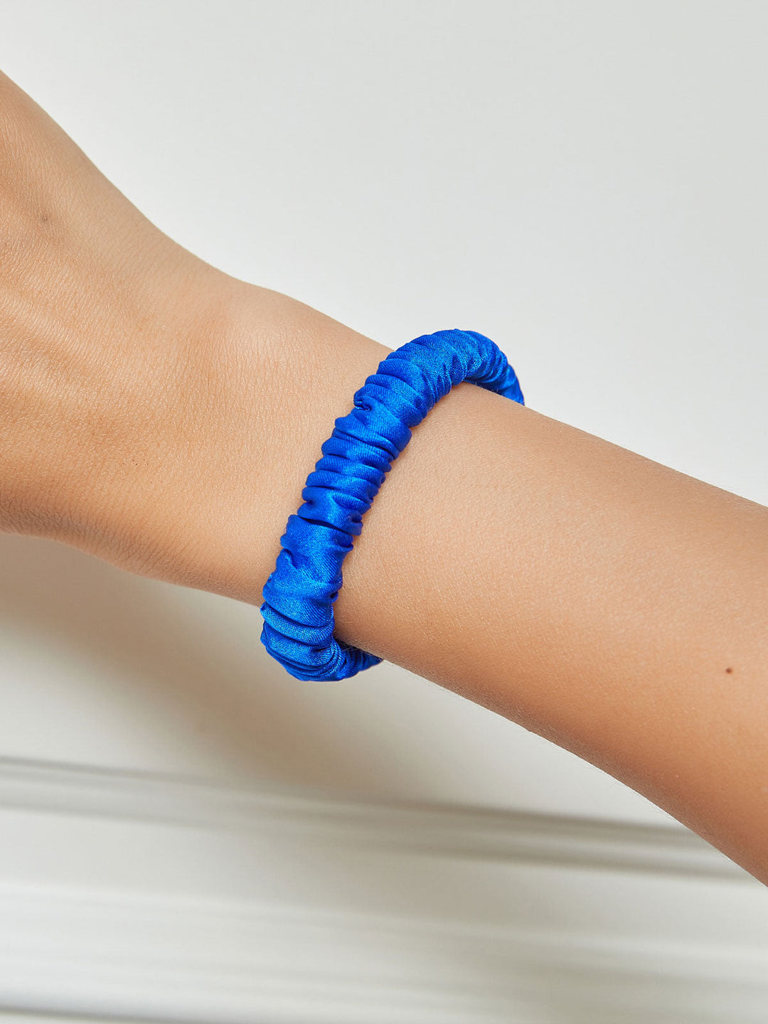 Arabelle - Delicate Stretch Design Women's Scrunchie