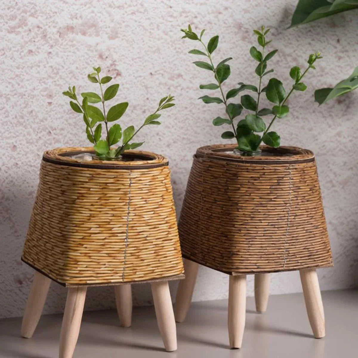 Scandinavische Plantenpot Liora Puck Binnen Buiten | Lichtgewicht Duurzaam Plastic | Natuurlijke Kleur Minimalistisch Ontwerp | Balkon Woonkamer Tuin