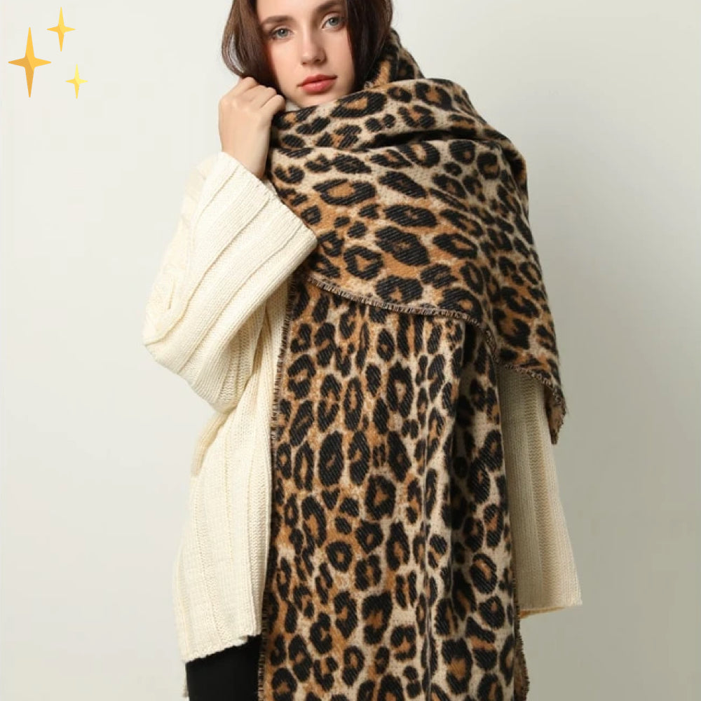 Knitted Leopard Print Scarf for Women | Ideal for the Cold Season