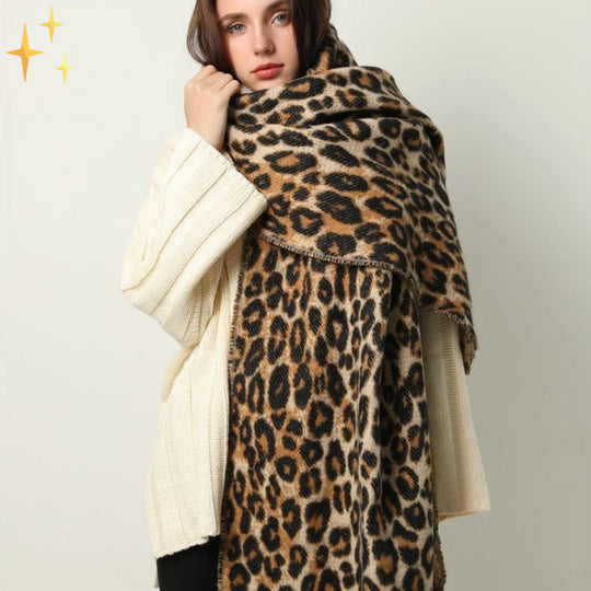 Knitted Leopard Print Scarf for Women | Ideal for the Cold Season