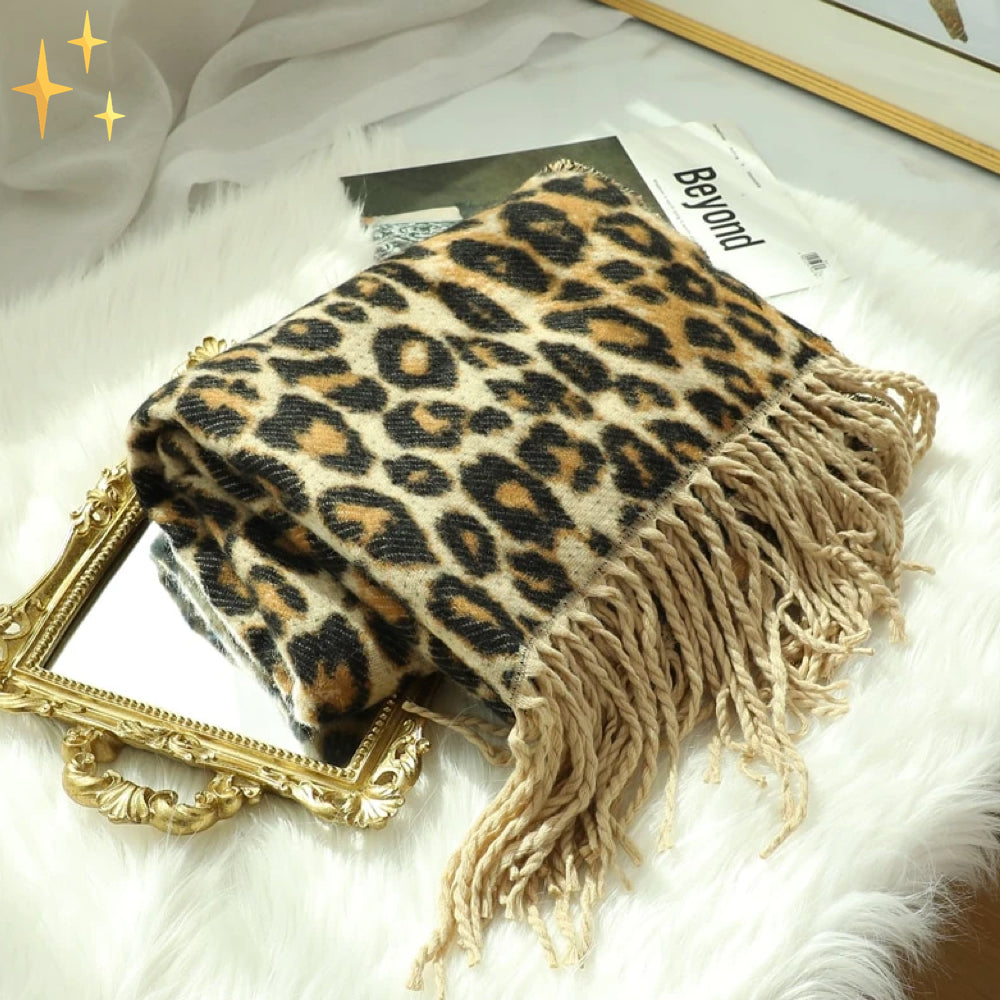 Knitted Leopard Print Scarf for Women | Ideal for the Cold Season