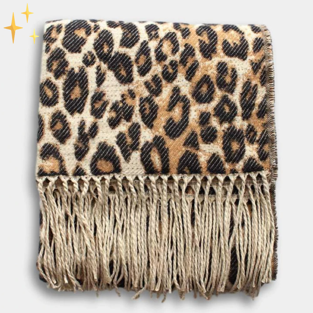 Knitted Leopard Print Scarf for Women | Ideal for the Cold Season