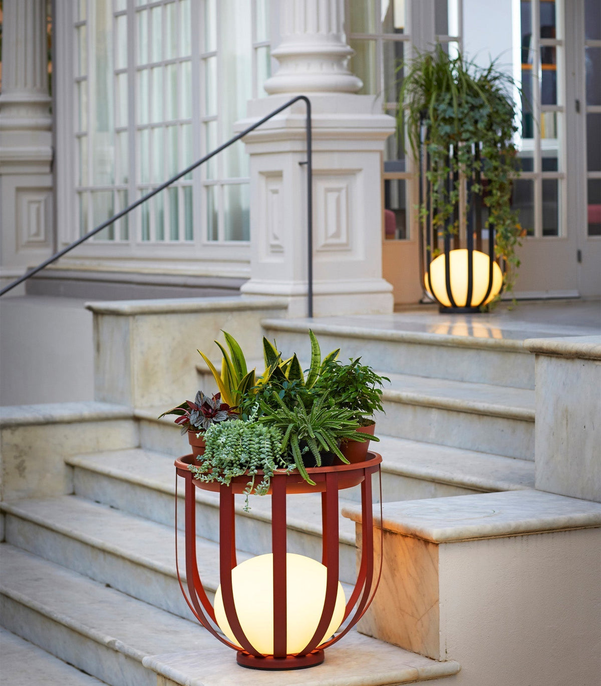 Luxury Garden Lamp with Planter