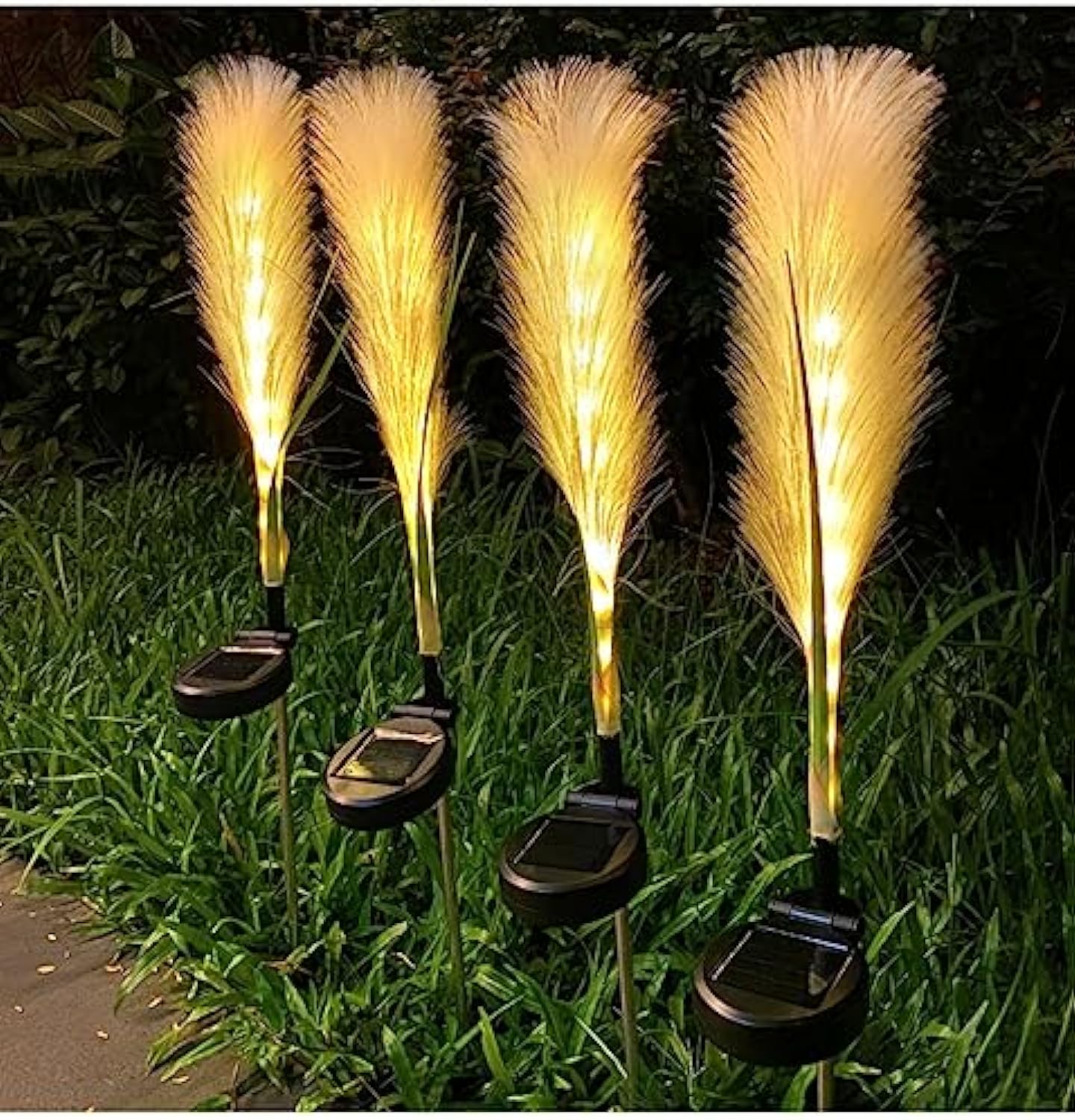 Fiber Reed Solar Outdoor Lamp | Sustainable Synthetic Fiber & Aluminum | IP65 Waterproof | Warm LED Lighting | Garden & Patio Decor