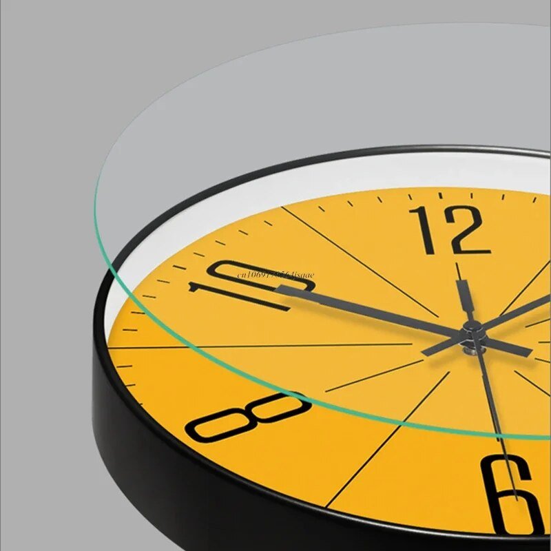 Norviga Noir | Black Wall Clock in Scandinavian Design with Quartz Movement