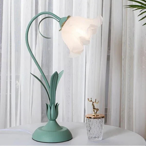 Vintage Adjustable Flower Table Lamp
